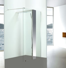 Профессиональная прогулка ванной комнаты в приложениях ливня, ясных стеклянных приложениях ливня